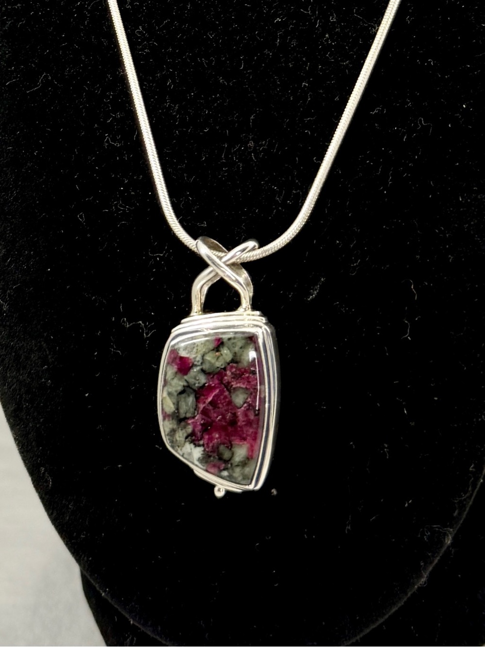 SARDA Bali Sterling Silver Ruby in Zoisite Anyolite Purple Pendant Necklace